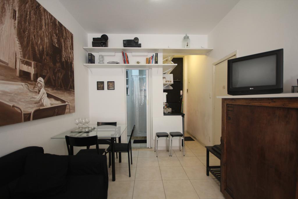 Apartamento Paissandu 204 *
